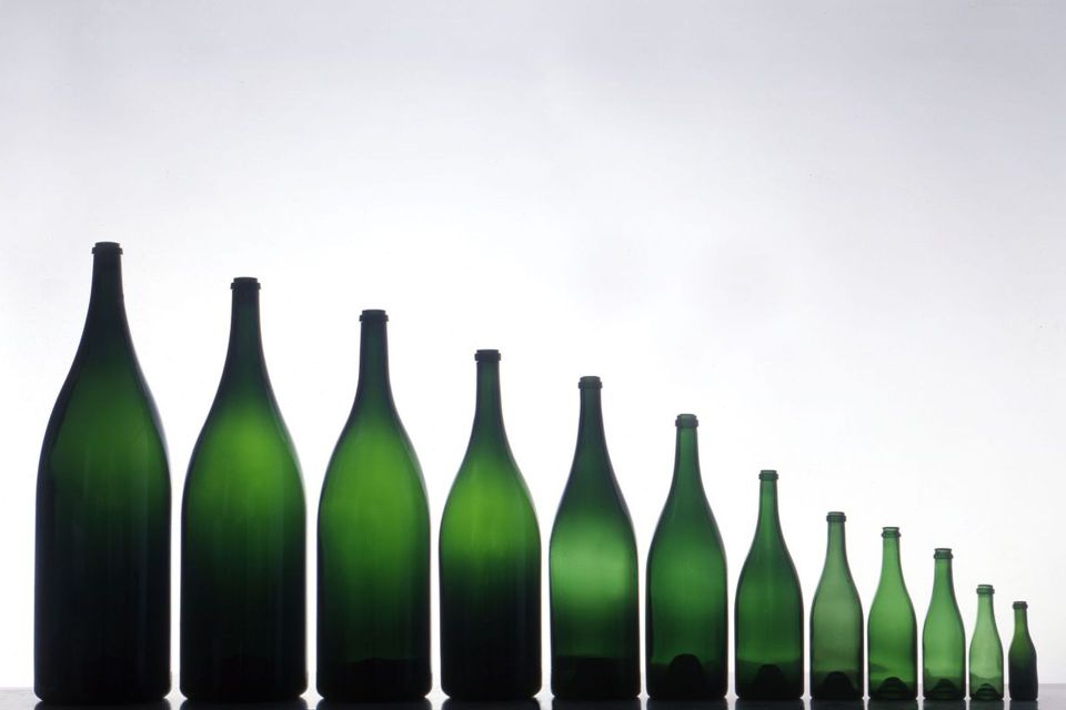  CHAMPAGNE BOTTLE SIZE GUIDE: THE 9 DIFFERENT SIZES OF CHAMPAGNE BOTTLES