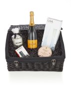 Veuve Clicquot Champagne Luxury Gift Hamper