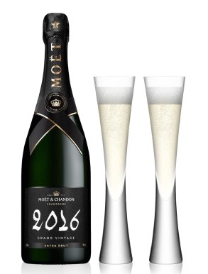 Moët & Chandon Grand Vintage Champagne 75cl & 2 Moya Flutes