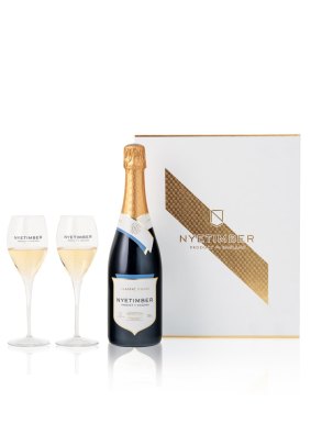 Nyetimber Classic Cuvée Sparkling Wine 75cl 2 x Flute Gift Set