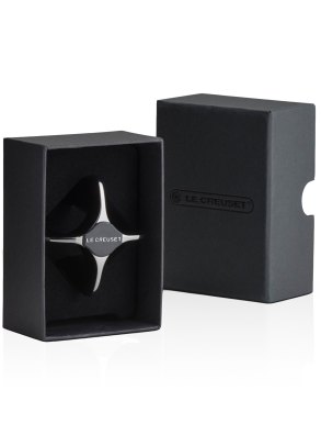 Le Creuset Sparkling Wine Opener Black Nickel SW100