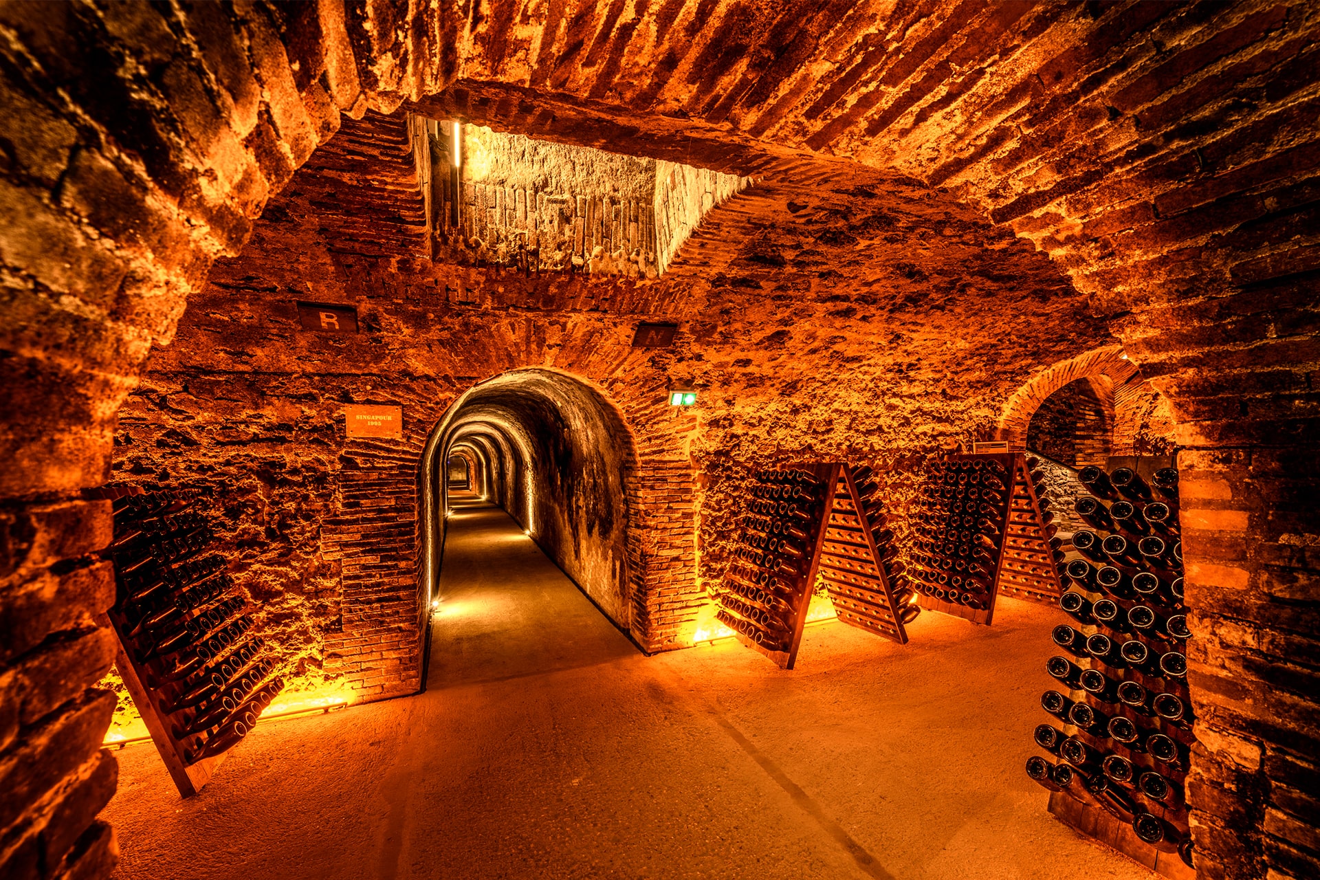 How is Champagne made - Champagne cellar